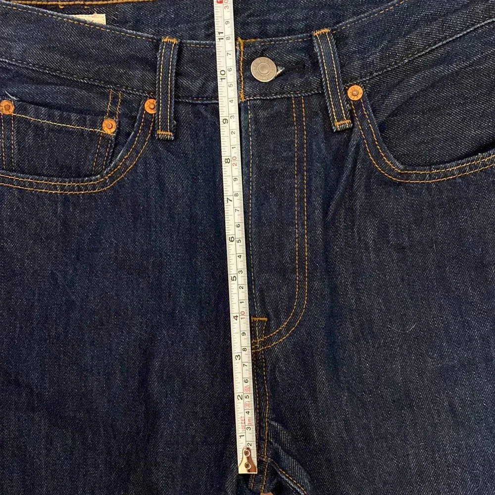 Levi’s Premium Denim 501 Dark Wash Jeans - Picture 10 of 10